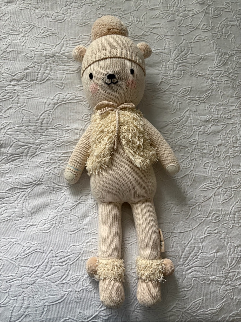 Cuddle and Kind Stella the polar bear full size
